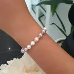 Elasticated Pearl Bracelet - Image 5