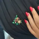 Yuletide Brooch - Image 2