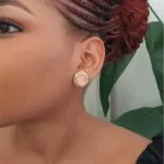 Gold Emerald Earring - Image 2