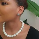 Large Shell Pearl Necklace