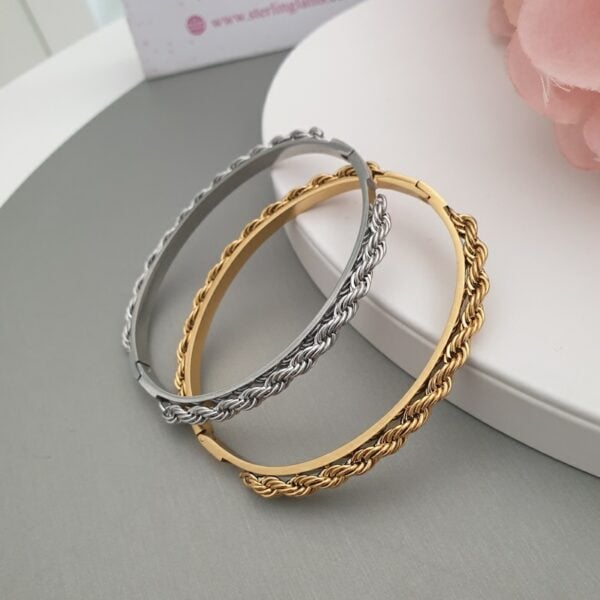 Swirl Loop Bangle