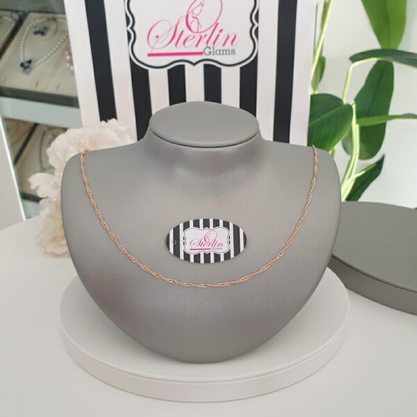 Velora Twist Necklace