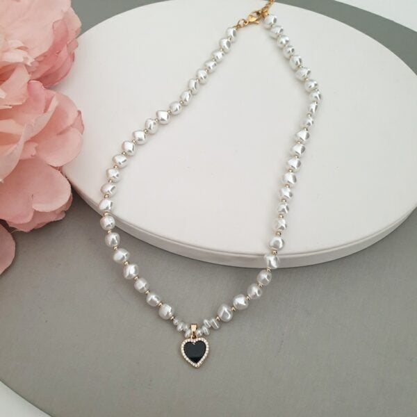 Amora Petite Pearl Necklace