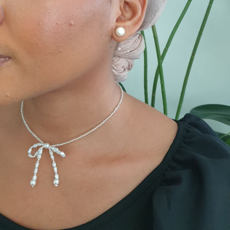 501-2319 Petal Tie Necklace - Image 1